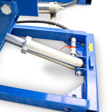 Rampy z podnośnikiem hydraulicznym najazdy samochodowe 2720kg